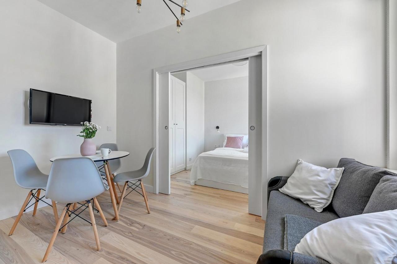 Grand Apartments - Orion Apartment Nearby Monte Cassino Street ソポト エクステリア 写真
